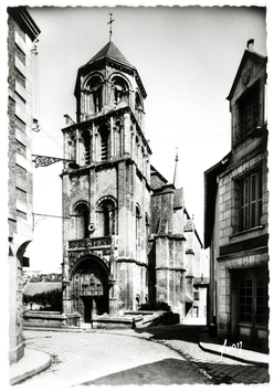 Vorschaubild Poitiers: Sainte-Radegonde, Glockenturm (Postkarte aus der Diakartei) 